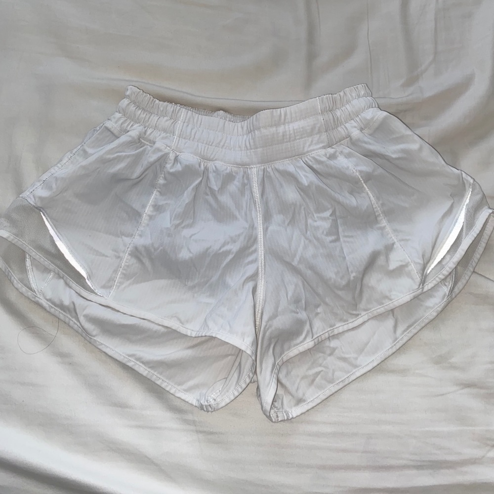 Lululemon shorts, EUC!